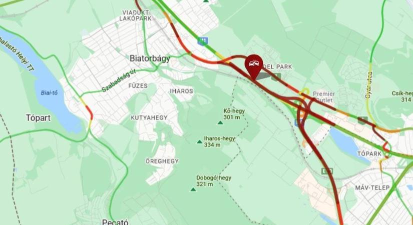 Öt autó futott egymásba az M1-esen Biatorbágynál