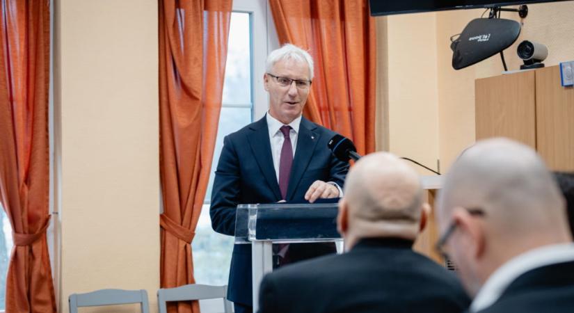 Átadták a megújult Bethesda református gyermekkórházat