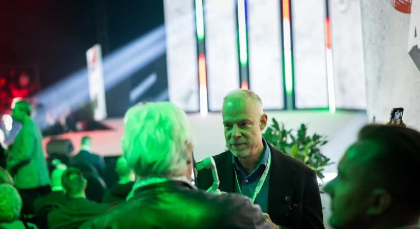 "A háború veszélye sokkal komolyabb, mint azt sokan gondolnák" – Szalay-Bobrovniczky Kristóf a Háborúellenes Gyűlésen