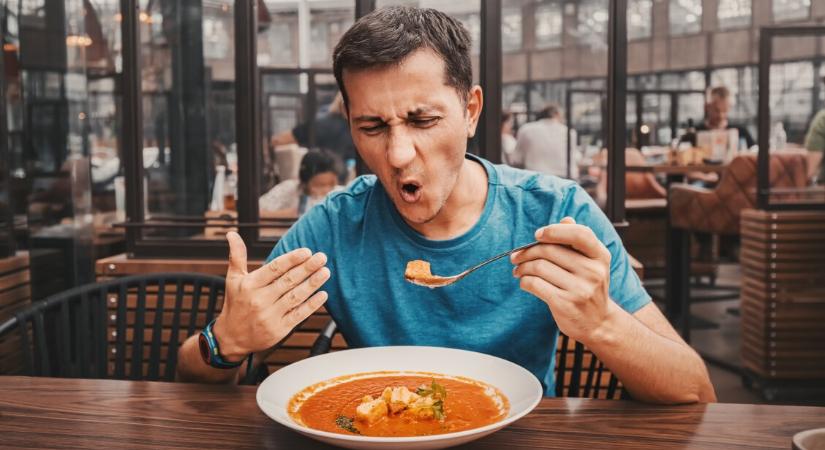 Felejtsd el a csípős ételeket, ha ez a betegség gyötör