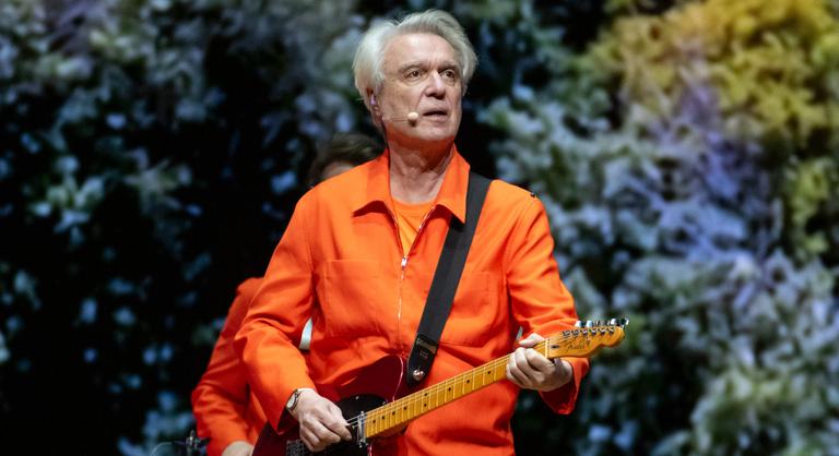 David Byrne 2026-ban újra Budapesten koncertezik