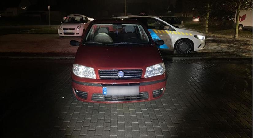 Ámokfutó sofőr rongált Kaposváron, nézd meg, mit művelt a piros Fiattal
