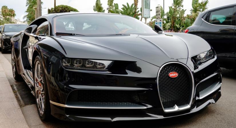 Ukrán Bugattival a világ körül