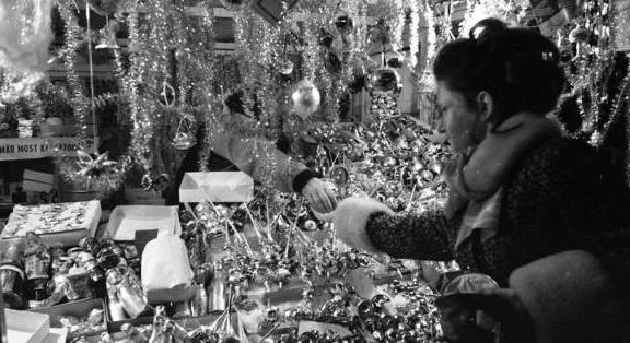 Az Óbudai Múzeum két szabadtéri tárlata garantáltan elhozza az ünnepi hangulatot