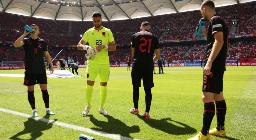 Vb 2026: félidőnként ivószünetet tartanak minden mérkőzésen