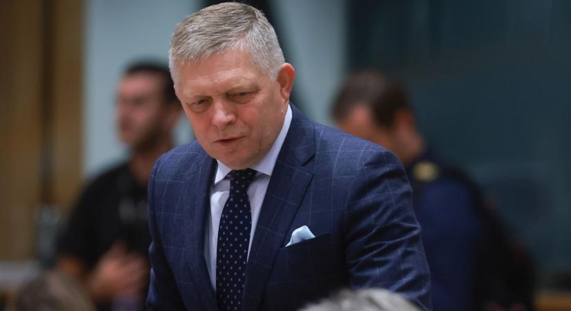Robert Fico feje felett egyre jobban gyűlnek a sötét felhők