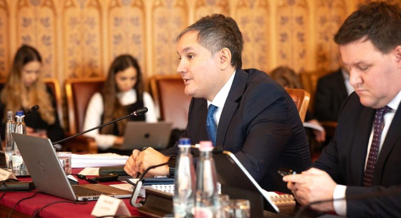 A kormány sikerként beszél az elszálló költségvetési hiányeól