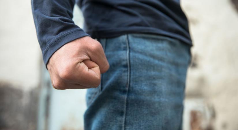 Fél arcára lebénult, úgy megverték a belvárosban a szolnoki fiatalt – elmondta, mire emlékszik