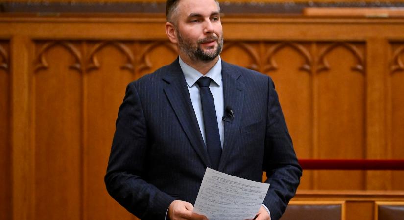 Fónagy János Dócs Dávidnak: Ne kövesse el azt a hibát, mint a régi viccben a székely!