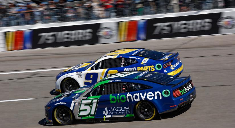NASCAR: Gyártópartnert vált a Rick Ware Racing