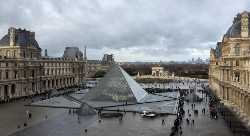 „Egy lepusztult múzeumban vagyunk”- sztrájkot jelentettek be a Louvre dolgozói