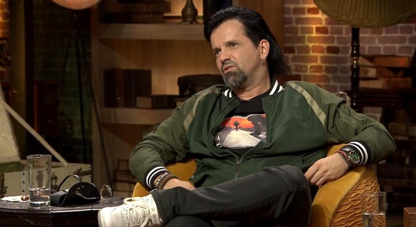 Kincsvadászok: A Tankcsapda dobosa fárasztó faviccet sütött el Petőfi Sándorról