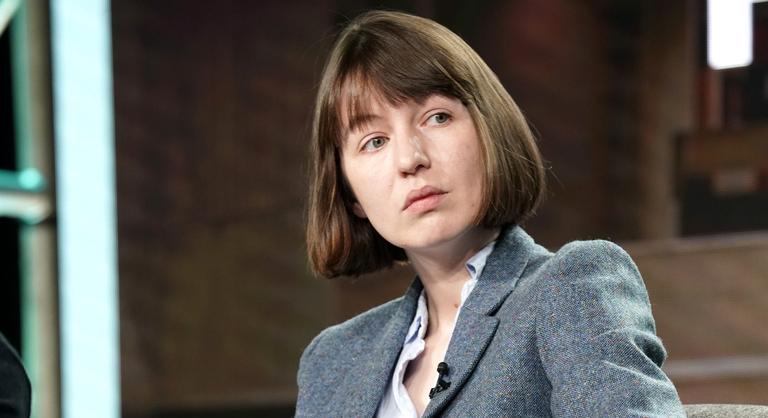 Elképesztő botrány alakul korunk egyik legsikeresebb írónője körül