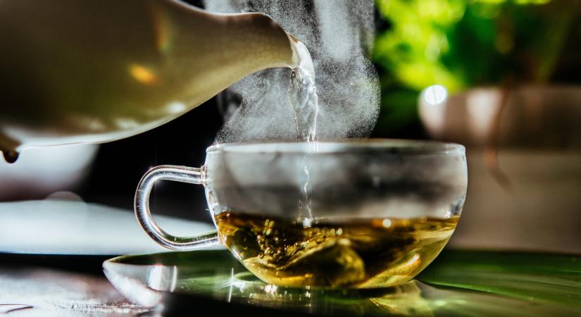 Tényleg rákot okozhatnak a forró italok? – Íme a gasztroenterológus tanácsai