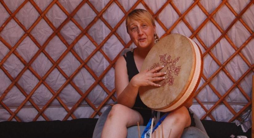 81 módszer, amivel valóban lelassulhatsz az ünnepek előtt – Kovács Márta coach elárulta, hol csúszik ki a kezünkből az idő