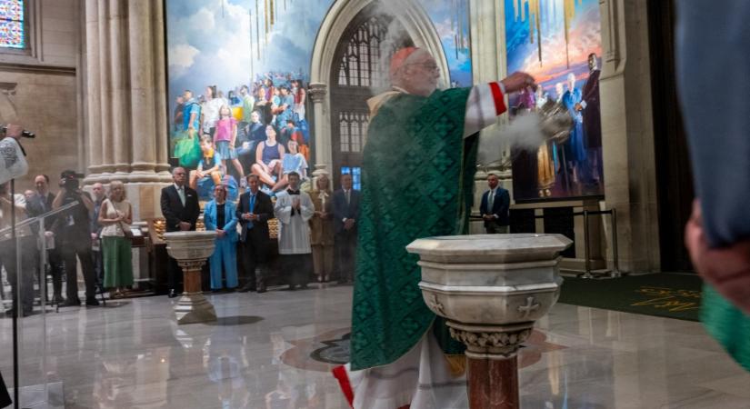 300 millió dollárt fizethet a New York-i katolikus egyház a kiskorúakkal szemben elkövetett szexuális visszaélések miatt