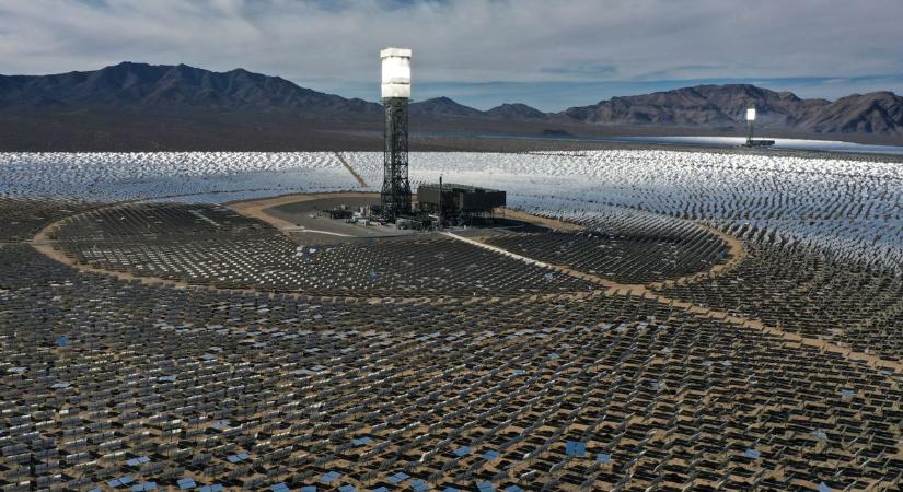 Ennyi volt: bezár a világ egyik legnagyobb naperőműve, Robert Ficónál betelt a pohár – a nemzetközi gazdaság legolvasottabb cikkei februárban