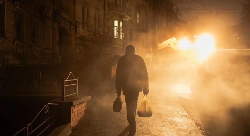 Sötétségbe borult Szumi: tömeges orosz dróntámadás bénította meg a várost