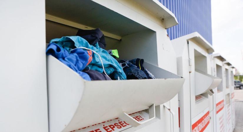 Mutatjuk, hol adhatók le használt ruhák Fehérváron