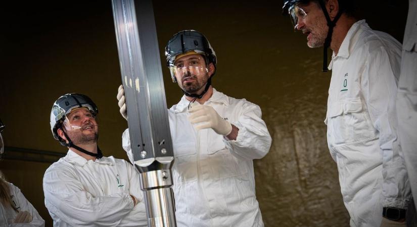 Nem lesz villanyoltás! A miniszterhelyettes a paksi reaktorok között sem veszett el