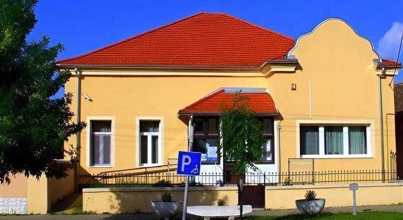 88 milliós felújítás Jánosházán: megújul a családsegítő központ