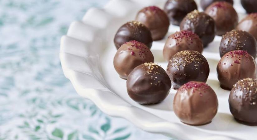 Villámgyors, csokis mézeskalácsgolyó: darált keksz az alapja