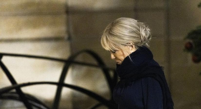 Mocskos ribancoknak nevezett feminista aktivistákat Brigitte Macron