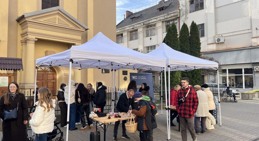 Mézeskalács és összefogás: nyolcadik MCC adventivásár Beregszászban