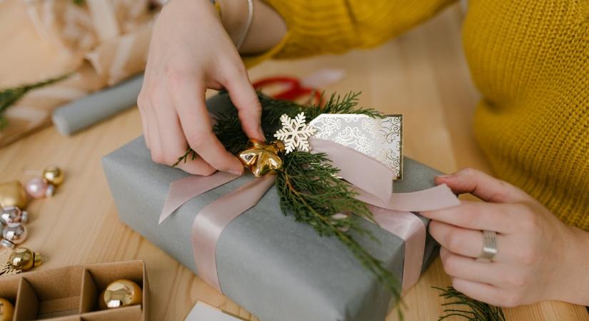Karácsonyi ajándékok – Apró figyelmességek, amelyeket mindenki szeret