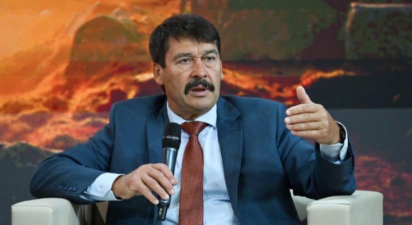 Áder János burkolt kritikát is megfogalmazott a kegyelmi üggyel kapcsolatban