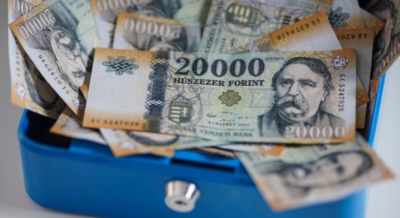 A gáz őrült tempóban drágul, de az élelmiszerek ára és forintárfolyam változása jót tett az inflációnak