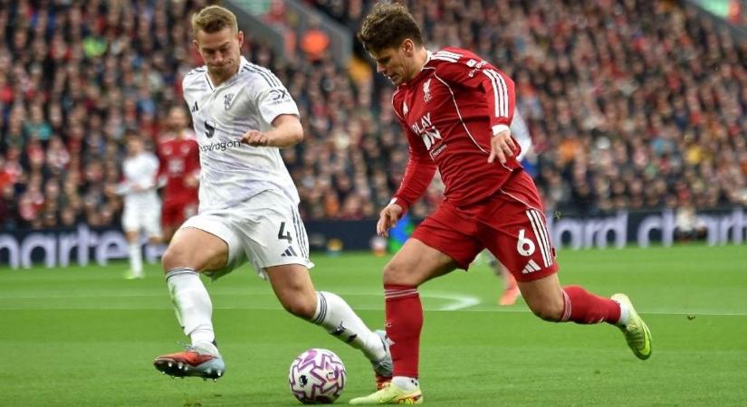 Azok támadták, akiknek nem kellett volna – összezártak az angolok egy magyar miatt