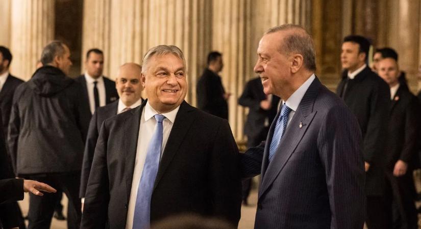 Orbán Viktor: Három lépésben védtük meg a magyar energiát
