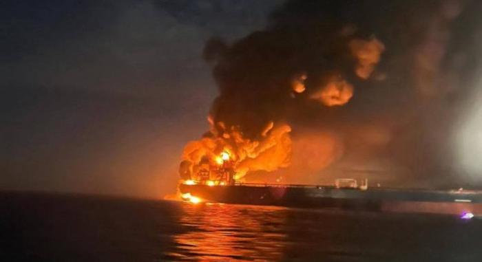 Kimentették annak a tartályhajónak a legénységét, amelyet ukrán dróntámadás ért a Fekete-tengeren