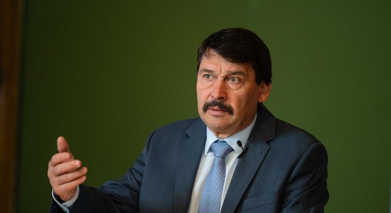 „Nem véletlen, hogy tíz év alatt hasonló nem fordult elő velem” – Áder János a kegyelmi ügyről nyilatkozott