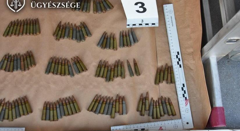 Rengeteg éles lőszert találtak egy férfinél, aki évekkel ezelőtt Kiskunhalason lövöldözött és ezért kényszergyógykezelést kapott