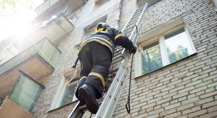 Tűz volt egy mosonmagyaróvári panellakásban