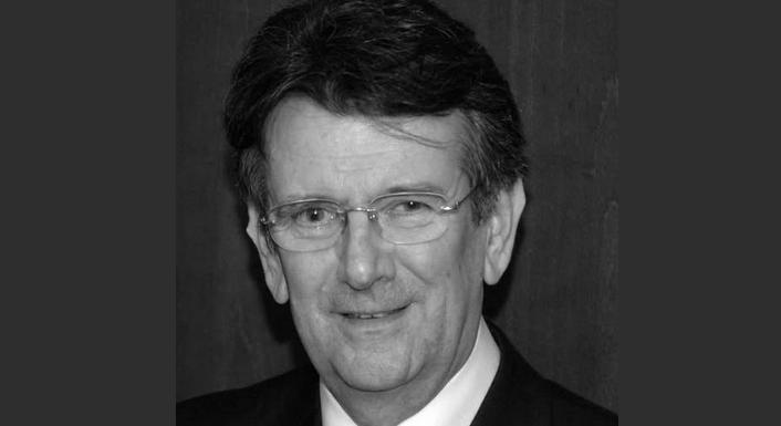 Elhunyt Mihályfalvi László