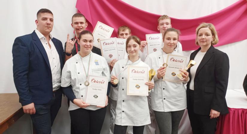 Arany-, ezüst- és bronzérmet is szereztek a Corvin diákjai az Illéssy Gasztro Kupán