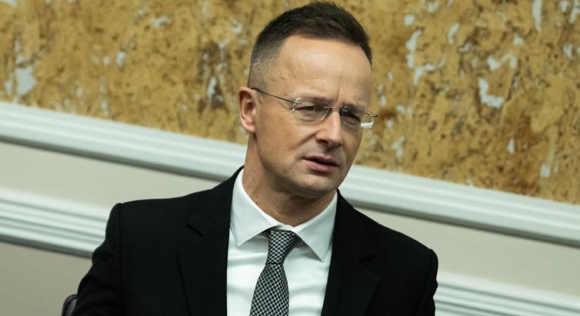 Szijjártó Péter részt vett egy moszkvai misén, majd jó híreket közölt