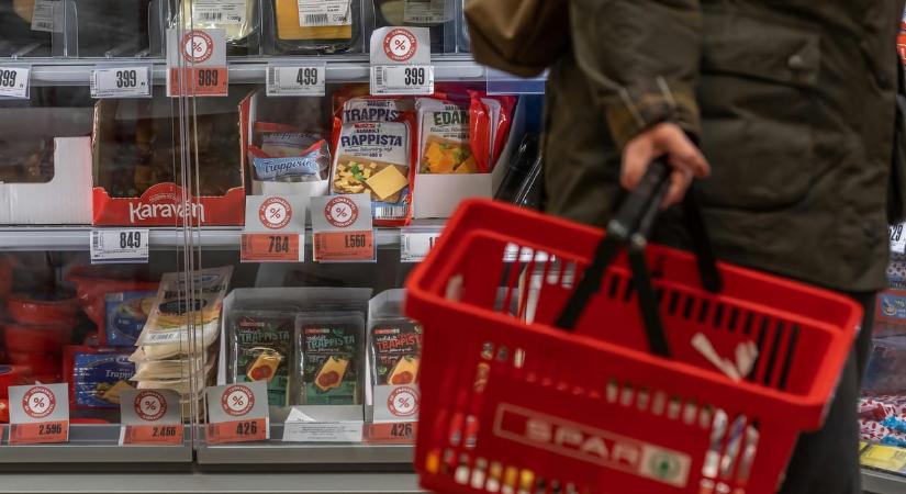 Elemzők az inflációról: az árrés szabályozása és az olcsó benzin elfedi, hogy mennyire sok baj van az árakkal