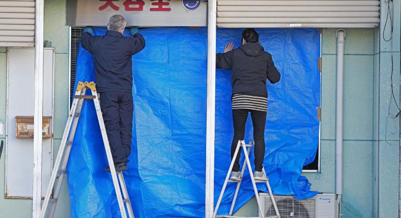 Rengeteg a sérültje a Japán északkeleti részét megrázó földrengésnek