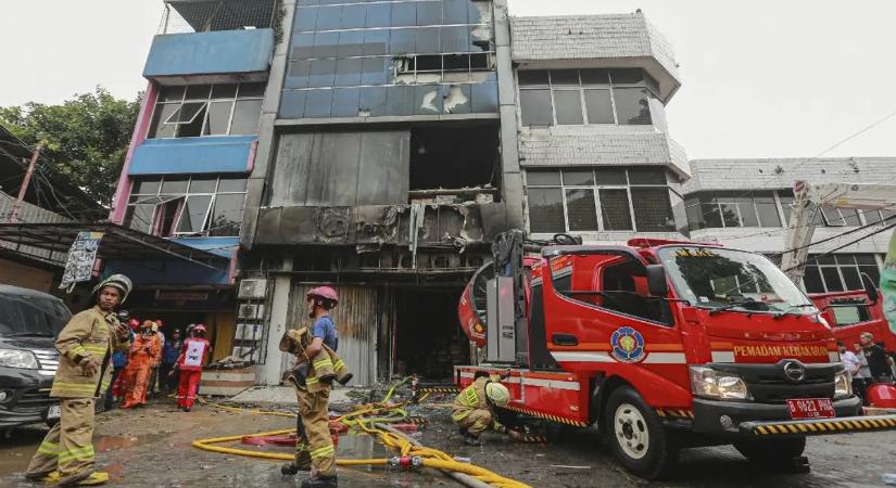 Halálos tűz: sokan bennégtek a jakartai pokoli toronyban