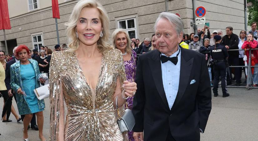 Wolfgang Porsche napokkal az esküvő után, új feleségét nevezte ki főnöknek