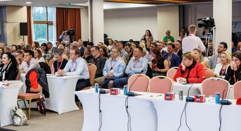 Szálltunk rendelkezésükre! (2. rész)