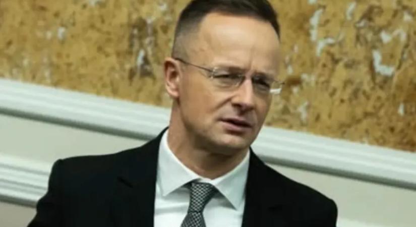 Szijjártó posts from Moscow announcing preparations for Paks 2 cement work