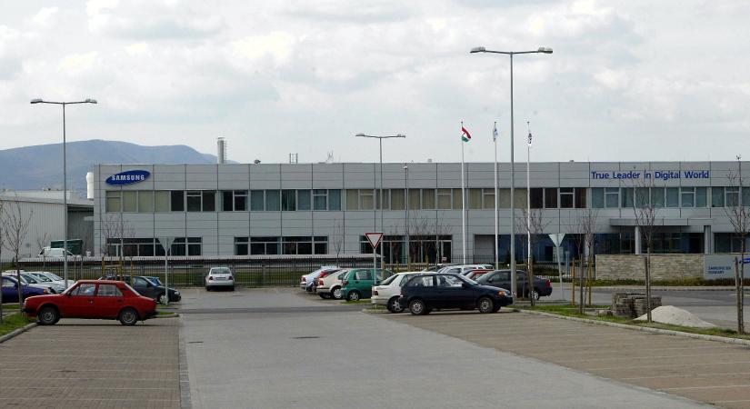 Engedély nélkül működik a gödi Samsung-akkugyár