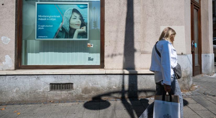 Három nappal hamarabb lezárta az MBH Bank a nyilvános lakossági részvényértékesítést