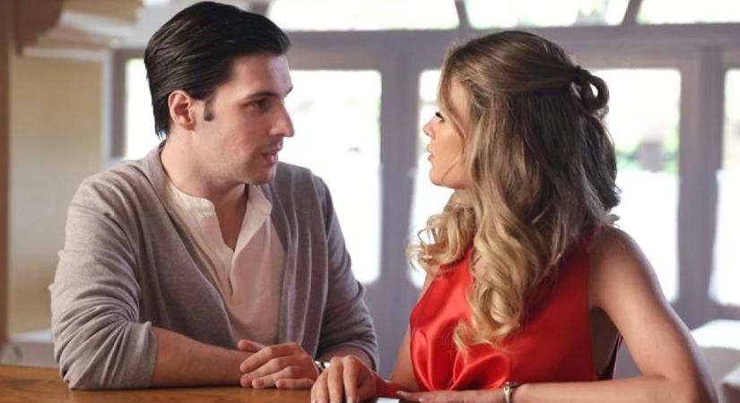 Legénybúcsúból káosz: Szente Vajk első mozifilmje a héten debütál a mozikban