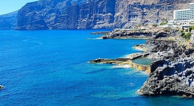 Folyatódik az eltűnt ötödik turista keresése a tragédia után Tenerifén